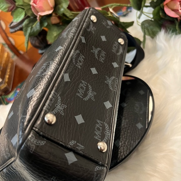 MCM Visetos Crossbody - Picture 13 of 17